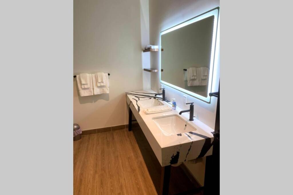 3E-Spacious Close To Pitt/Cmu/Carlow, Sleeps 4 Pittsburgh Exterior photo